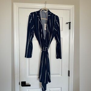 👉🏼NWT👈🏼 Iconic H by Halston Navy Wrap Collared Dress. Size: XL